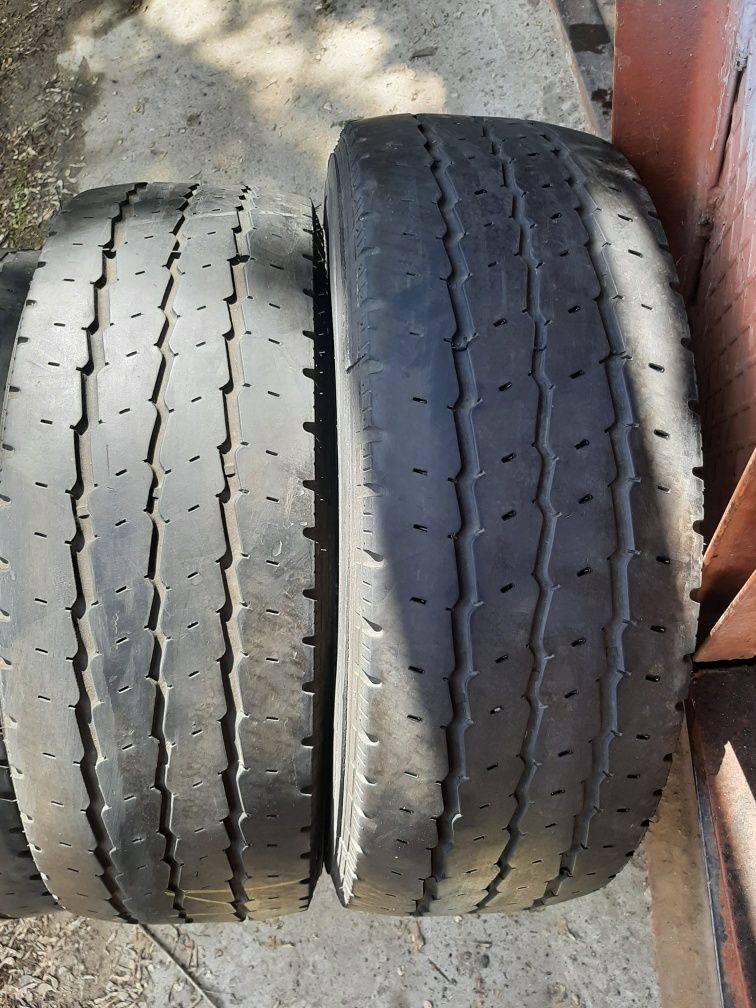 Продам шины 225/65/16С колинс