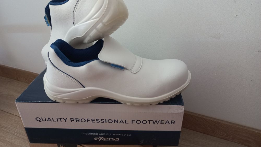 Pantofi protecție albi mar 41 și 37
