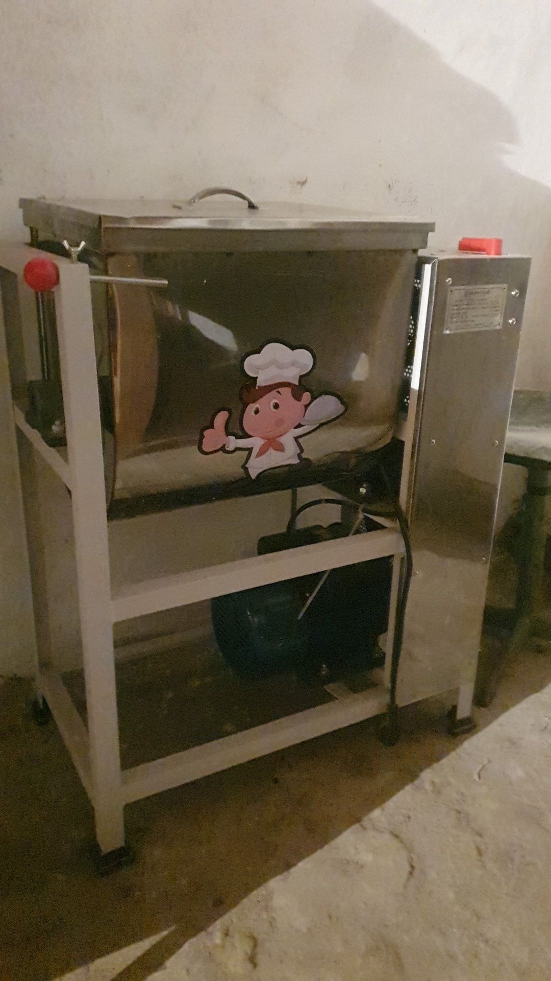 Продам тестомес и печку