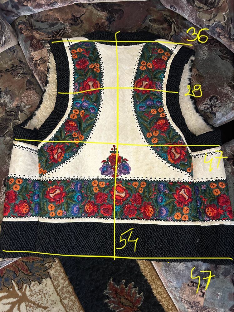 Pieptar tradițional pentru costum populat