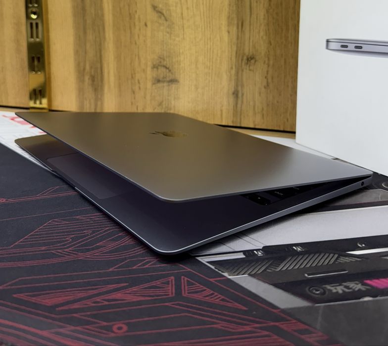 Macbook Air M1 13inch ideal