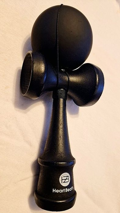 Kendama cu grip excelent mata bila 18 cm