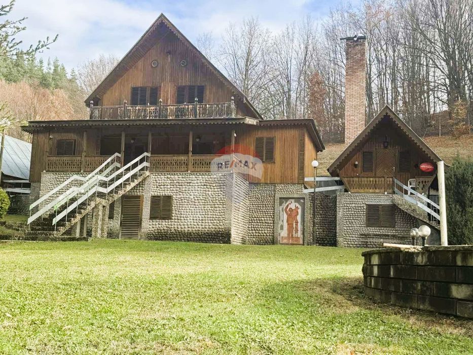 Туристическа хижа,гр. Априлци, кв. Видима TE