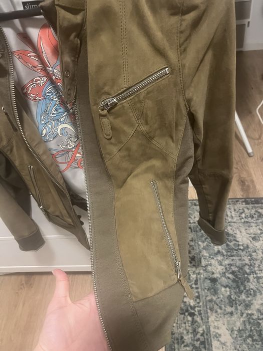 Geaca de piele intoarsa kaki -100 ron