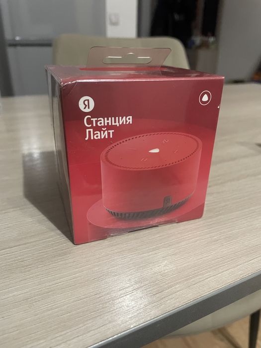 Продам умная колонка алиса