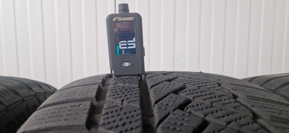 Зимни гуми 245/45/R18 Continental RSC