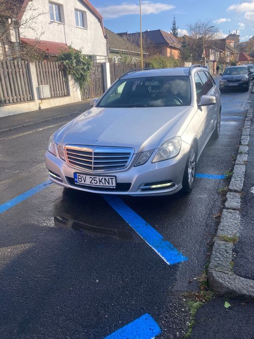 Mercedes E200 7 locuri 7 Gtronic