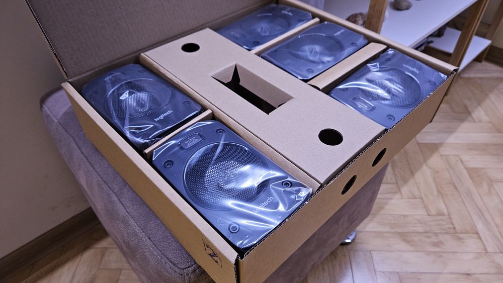 Нови сателитни тонколонки от Logitech Z906