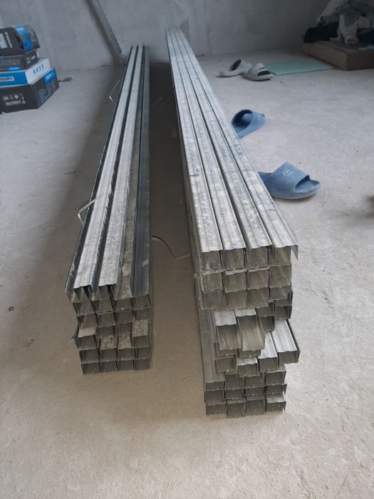 Профиль новый 28*27, 3 метровый 100 штук