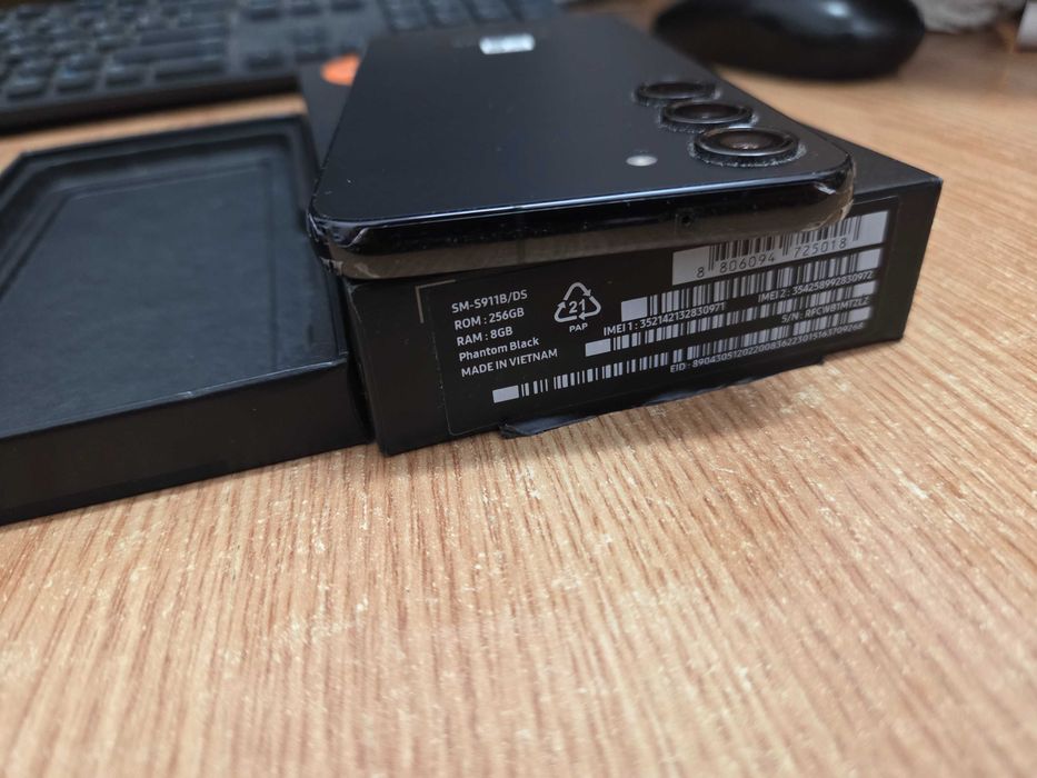 Samsung s25 12GB cu 128GB