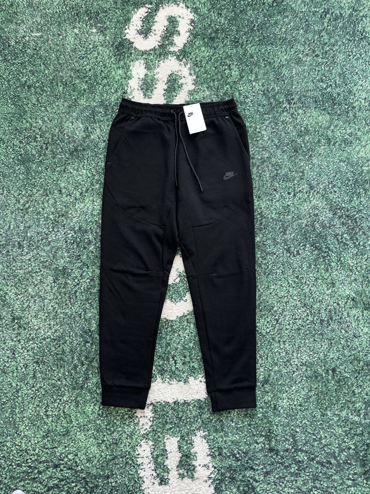 Nike tech fleece штаны