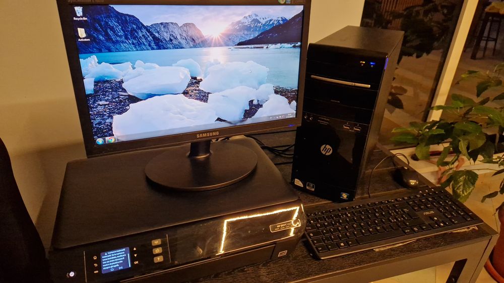 PC HP Office W7 Monitor Imprimantă
