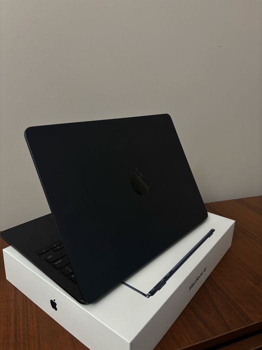 Macbook Air 13' M4 2025