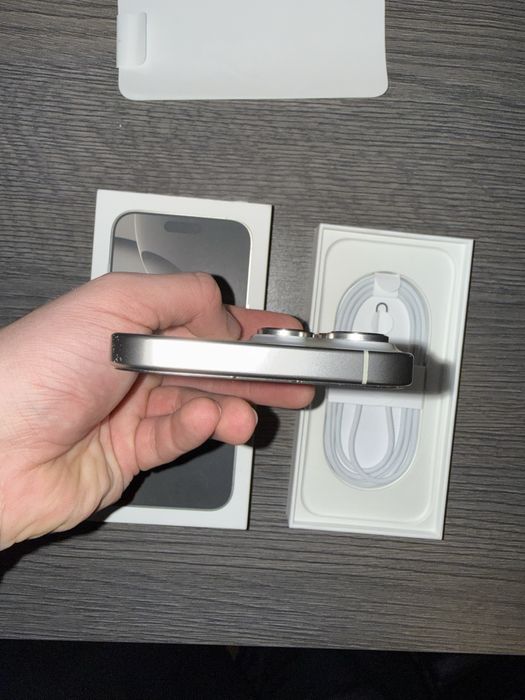 Iphone 16 pro max 256gb 97%