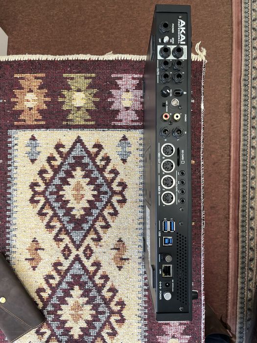 Akai MPC live 2 - music production