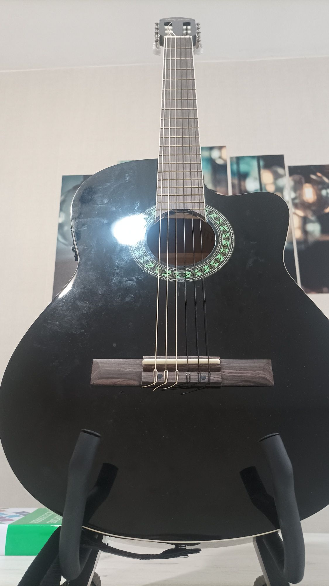 Класическа китара Harley Benton CG-200 CE, озвучена