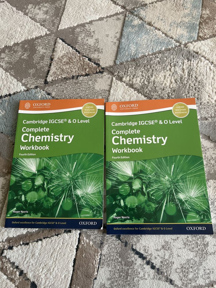 Книга по химии ( cambridge igcse chemistry workbook, 4th edition)
