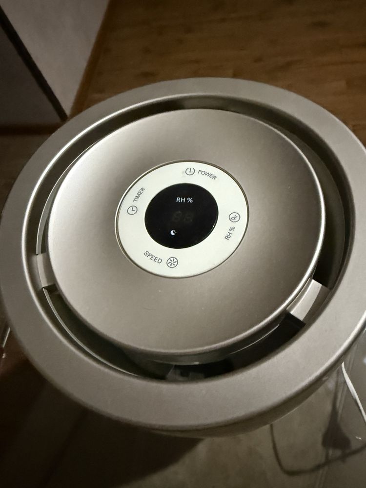 Продается увлажнитель воздуха PHILIPS