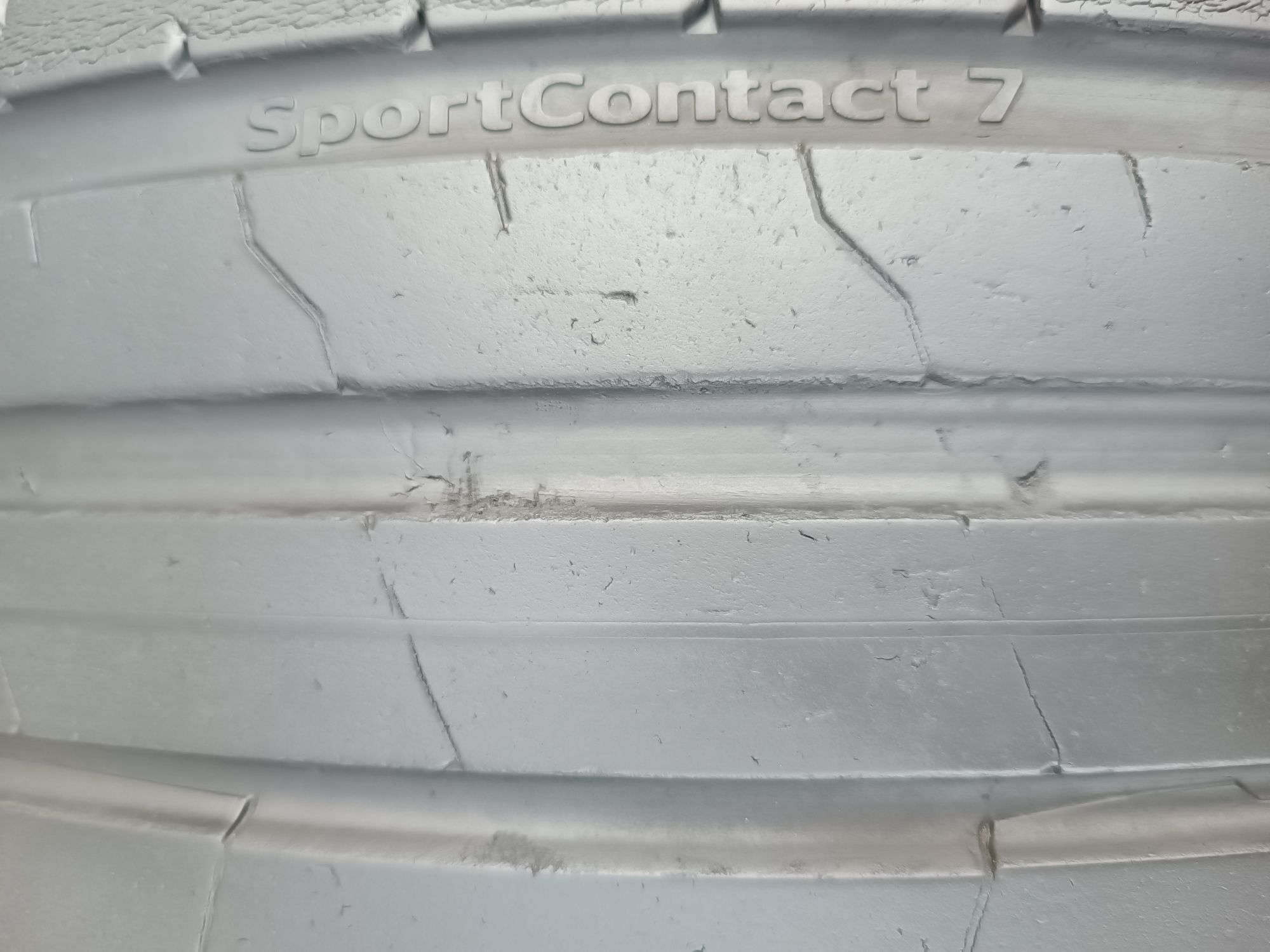 245/45/19 Continental Дот 1022