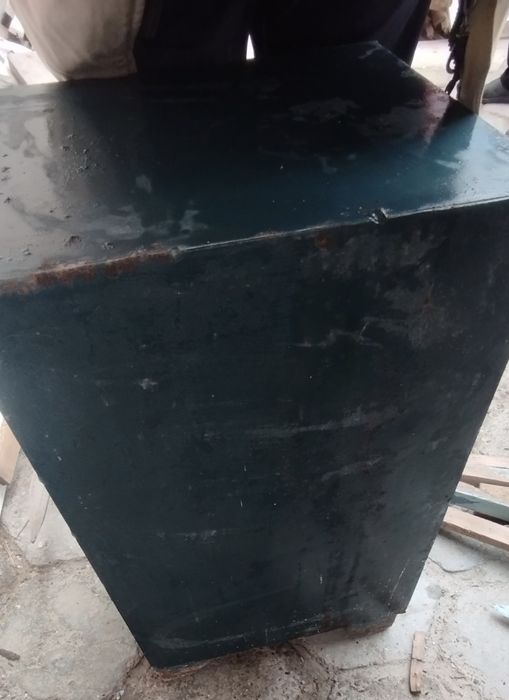 Seyf sotiladi / Продаётся с хорошим состояние