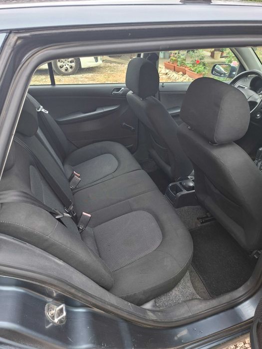 Продавам шкода фабия