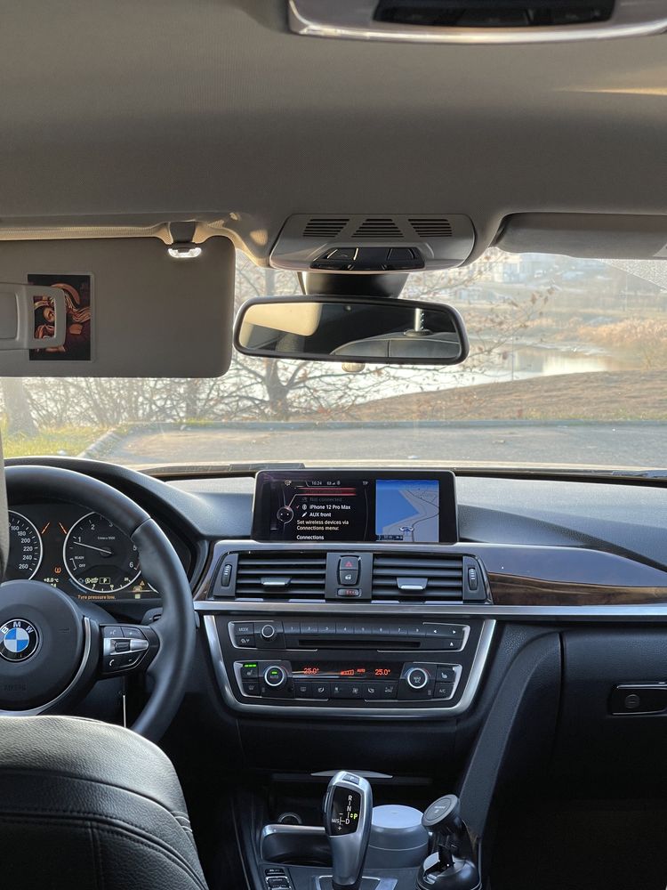 BMW Seria 3 320d Touring xDrive Aut. Luxury Line