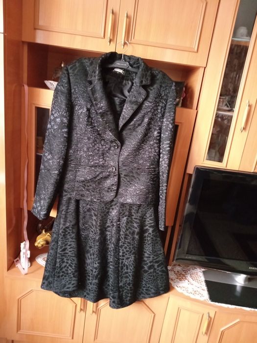 Rochii si costume ocazie