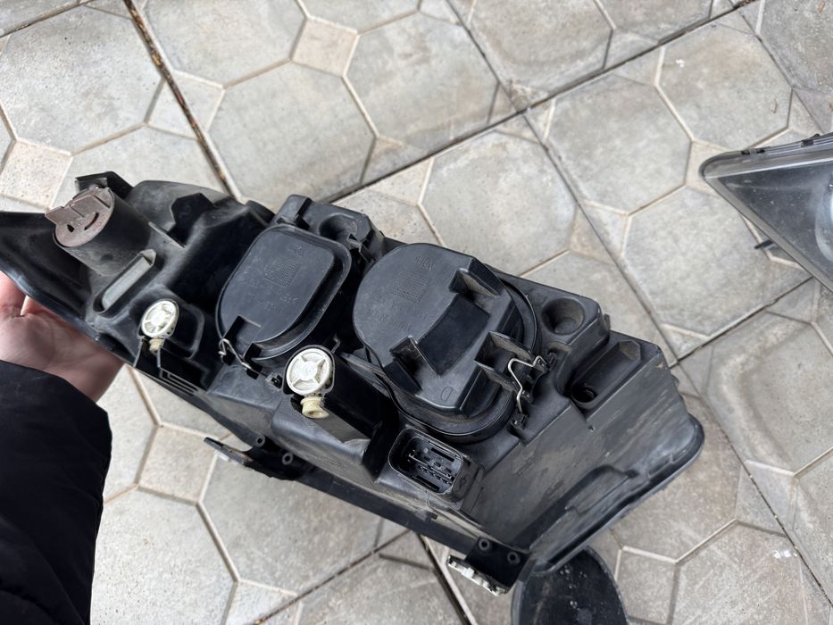 Фарове за BMW e90