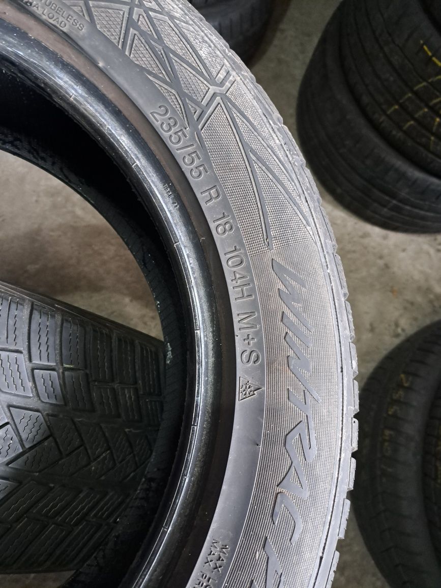 2 anvelope 235/55 R18 Vredestein