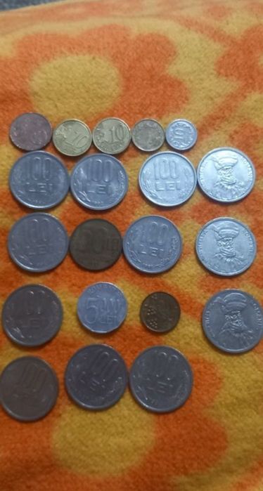 vand bani/monede vechi