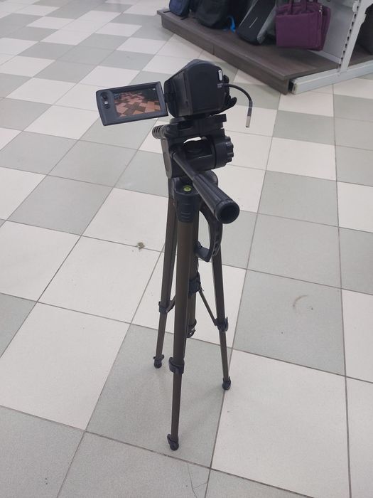 Продам видеокамеру