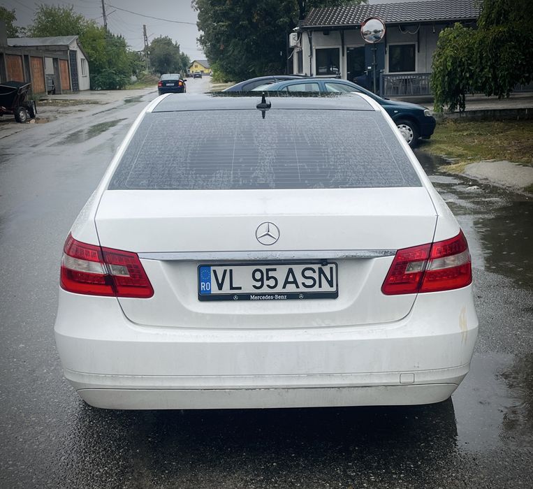 Mercedes-Benz E-Class (W212)