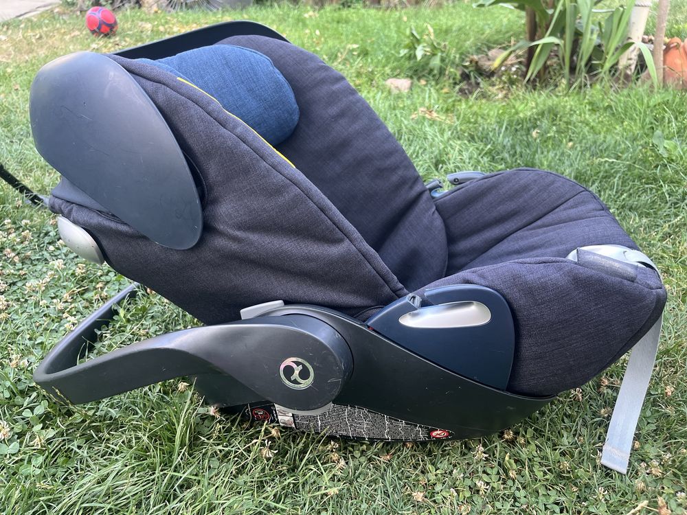 Кошче за кола с Isofix база Cybex Platinum Cloud Q
