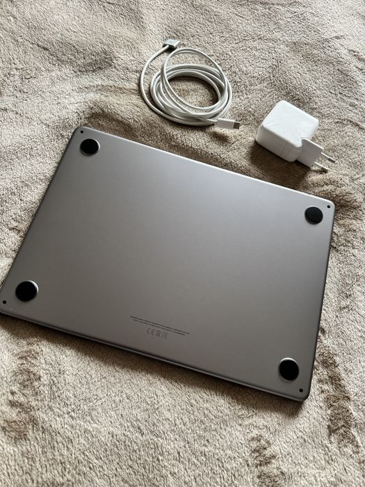 Macbook Air M2 2022 13.6 inch 512Gb SSD