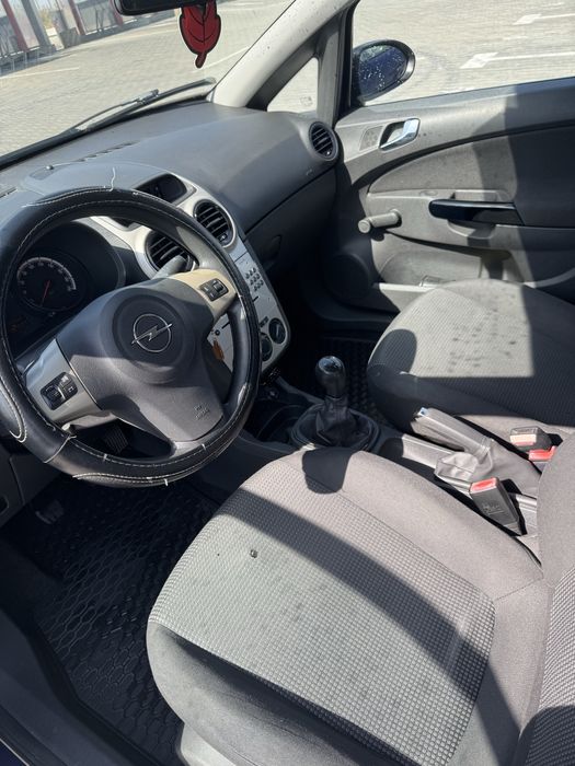 Vand opel corsa 1.0 benzina