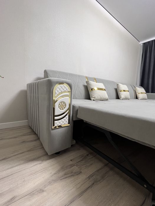 Продаю диван-трансформер 2 метра