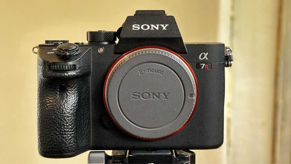 Продам фотоаппарат SONY a7r lll