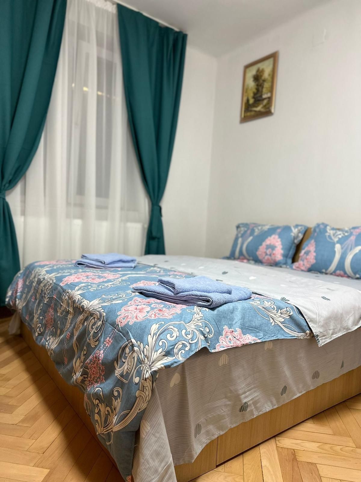 Apartament Untold - zona The Office