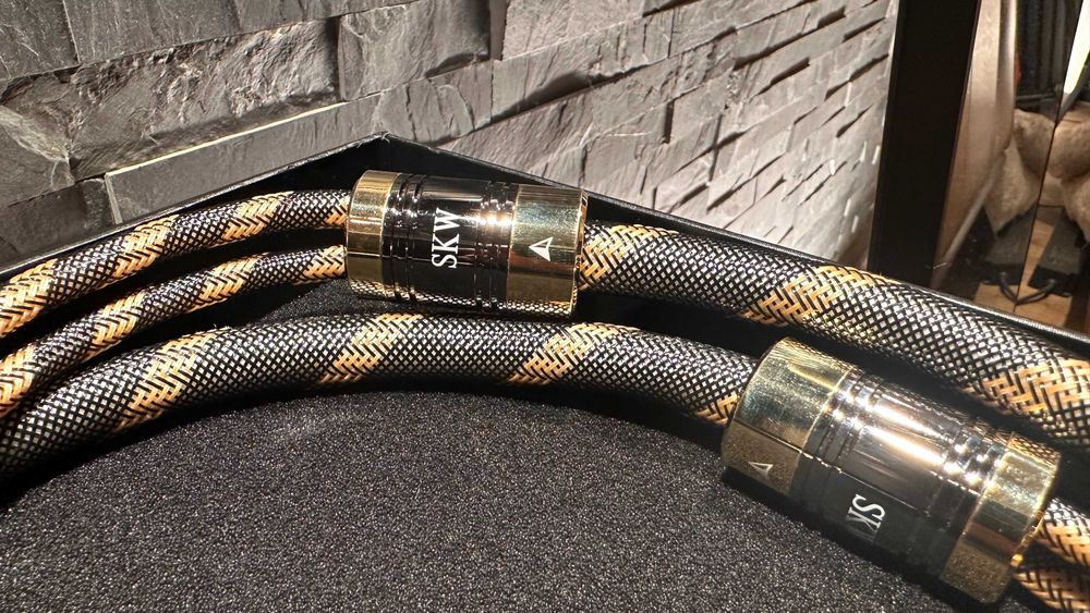 Cabluri RCA SKW Hi-Fi – high-end, 1m, stare impecabilă + cutie
