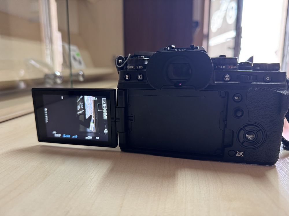 Fujifilm X-T4 cu obiectiv 16-80 mm (negru)