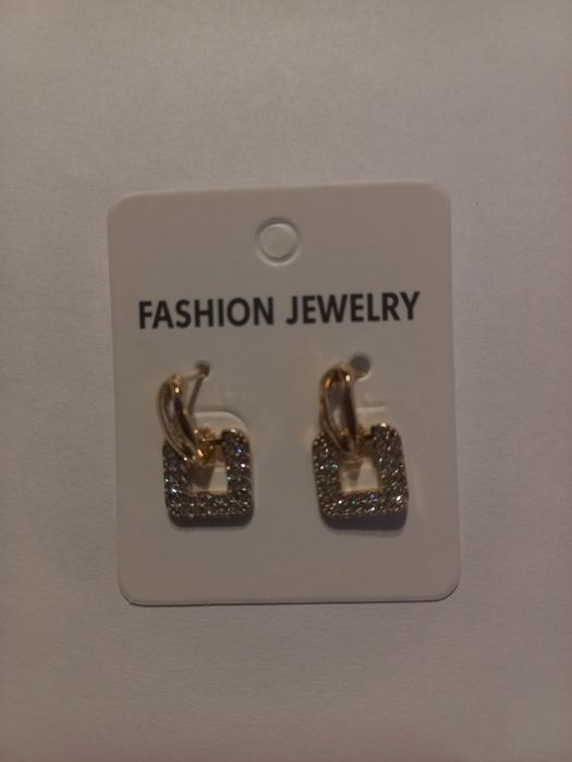 Cercei eleganți și vitange