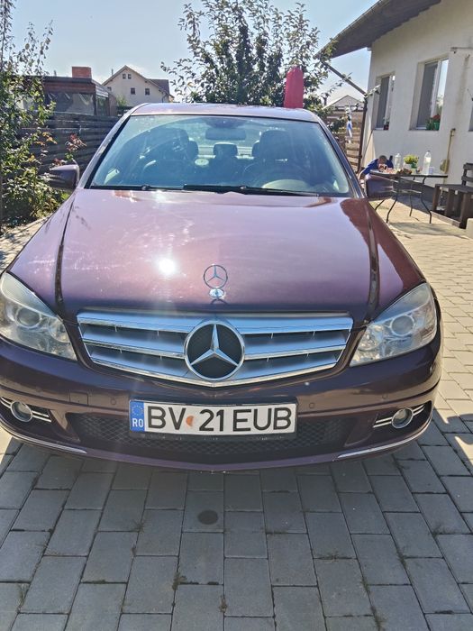Vând MercedesBenz,stare impecabila,,W204,V6,an,2009,C230,benzina,autom