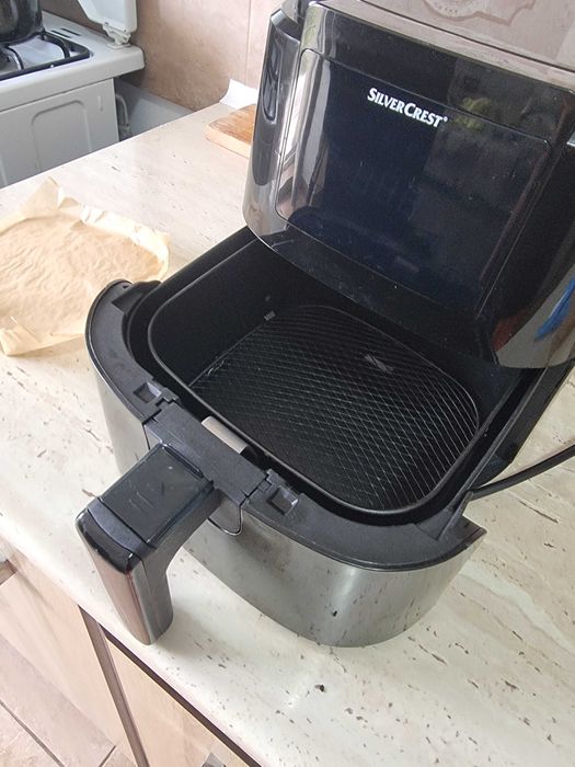 Vand air fryer si gratar electric