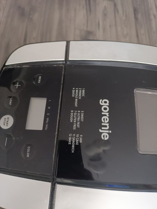Gorenje masina de facut paine