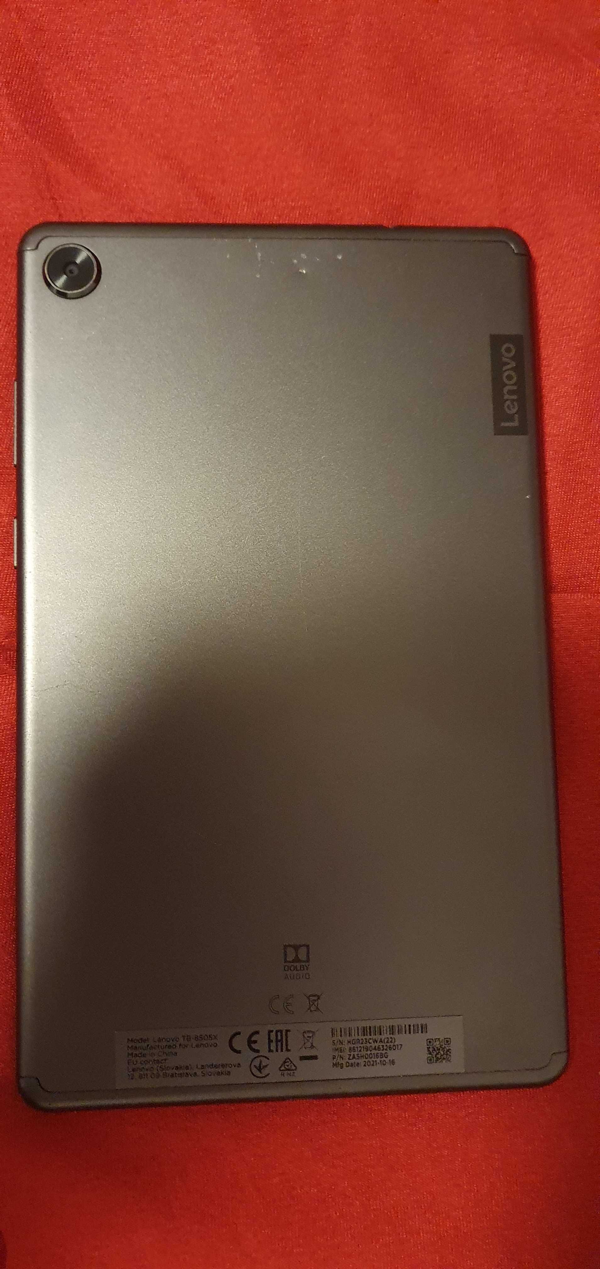 Tableta Lenovo Tab M8