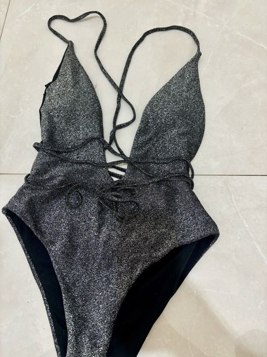 Costum de baie intreg