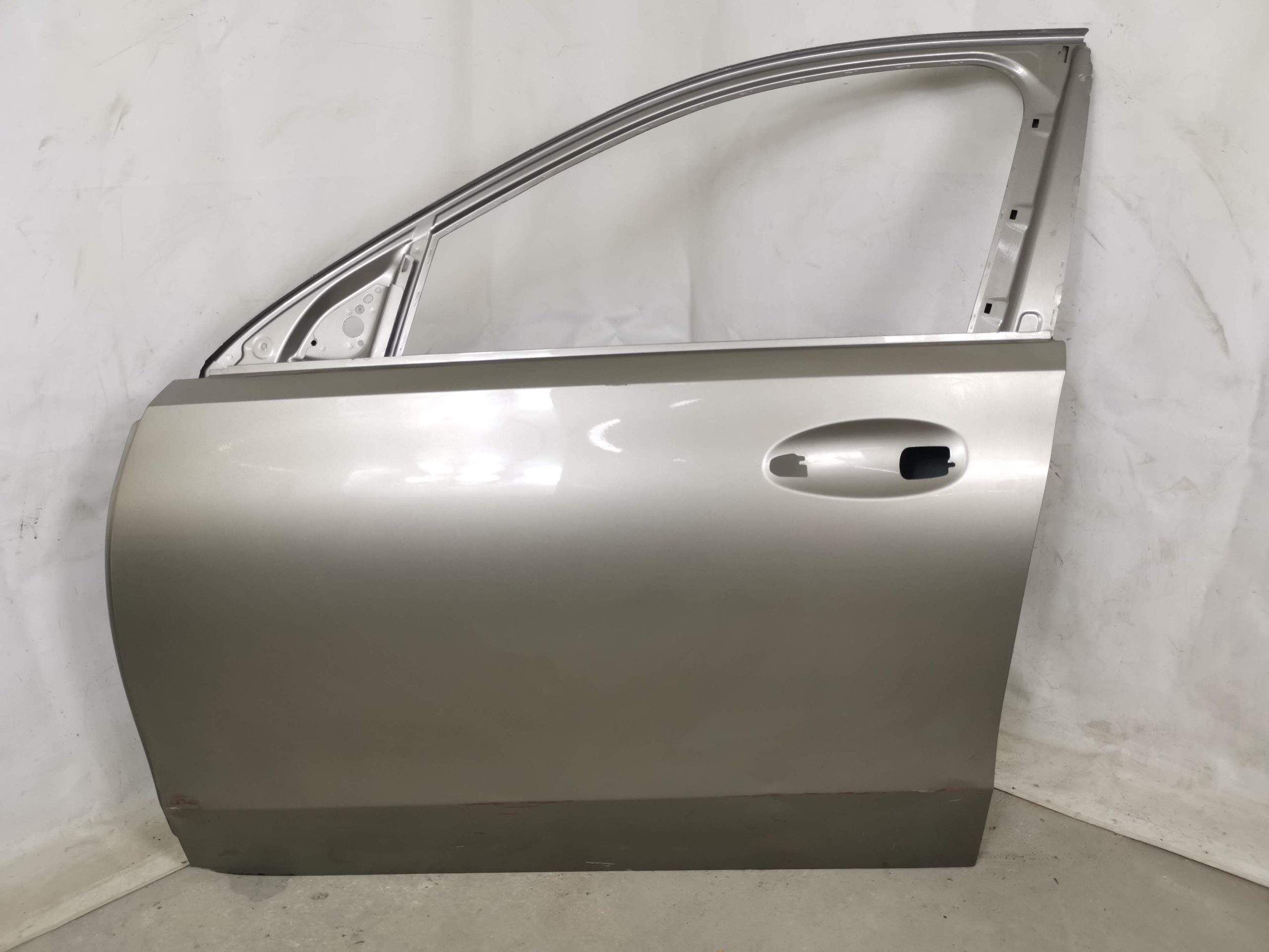 Ляв преден капак Mercedes-Benz C-Class W206 [ - ] Оригинален в добро с