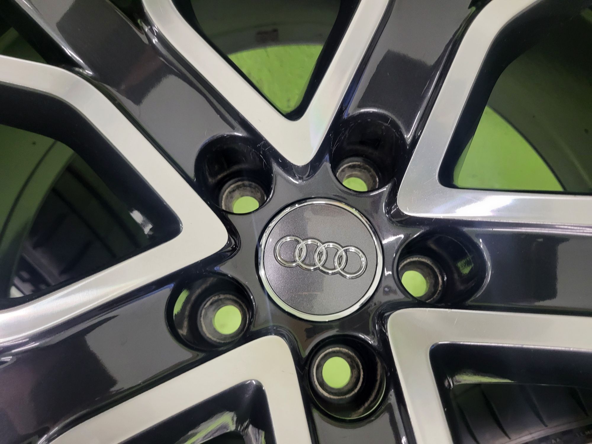 21 5x112 Audi S7 A7 255/35/21 5х112 ауди