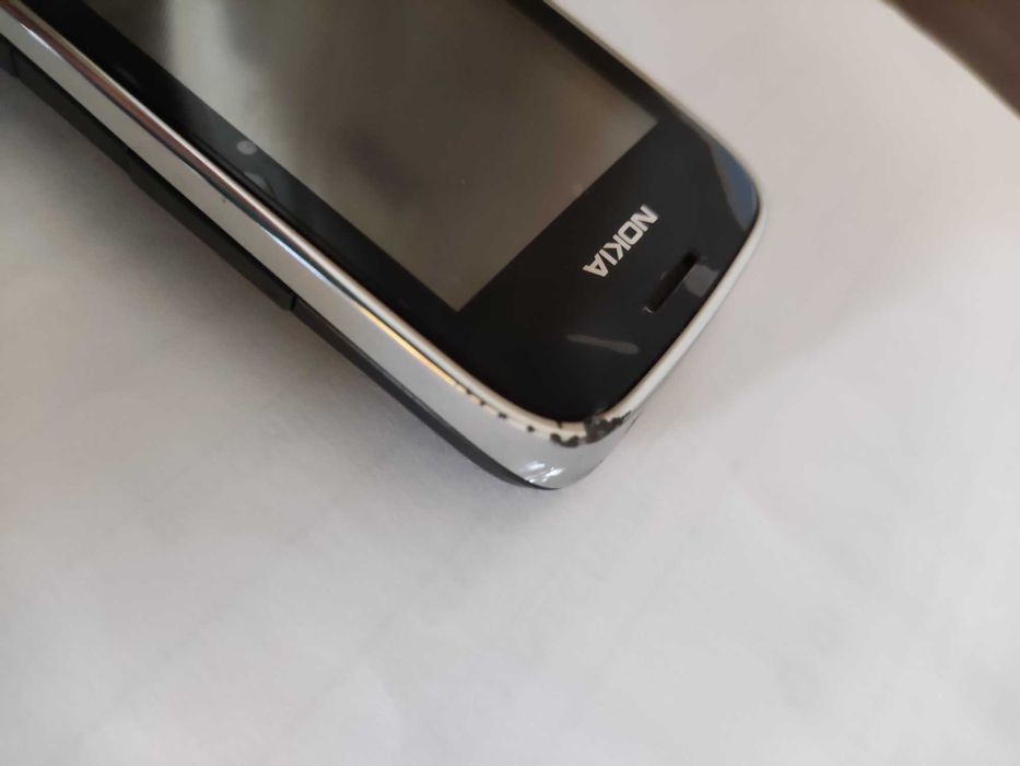 Телефон Nokia Asha 203
