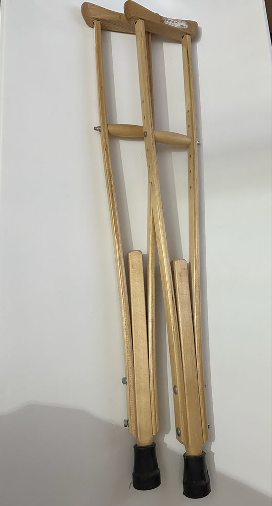 Костыли детские, использовали 1 раз